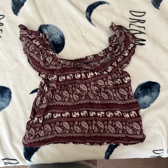 Rue 21 off shoulder top. - Picture 2 of 3